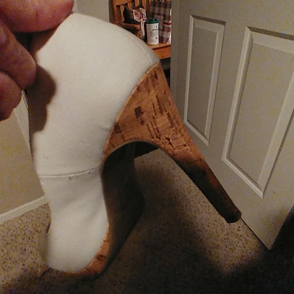 High Heels - Picture 5 of 5